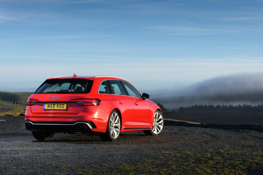  Audi RS4 Avant (B9) 2018 года  (UK) (фото 4 из 40)